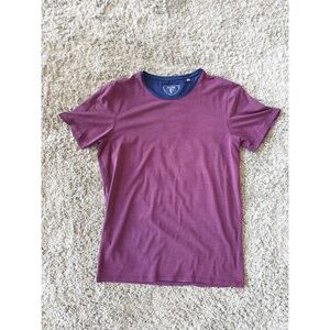 T-Shirt Men's Burgundy EUC Textured pattern